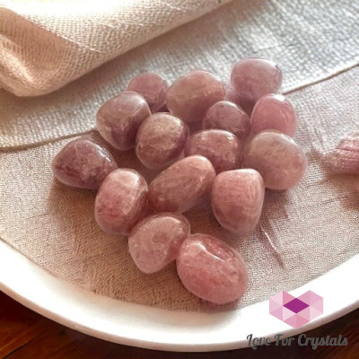 Strawberry Quartz Tumbled Stones 20Mm