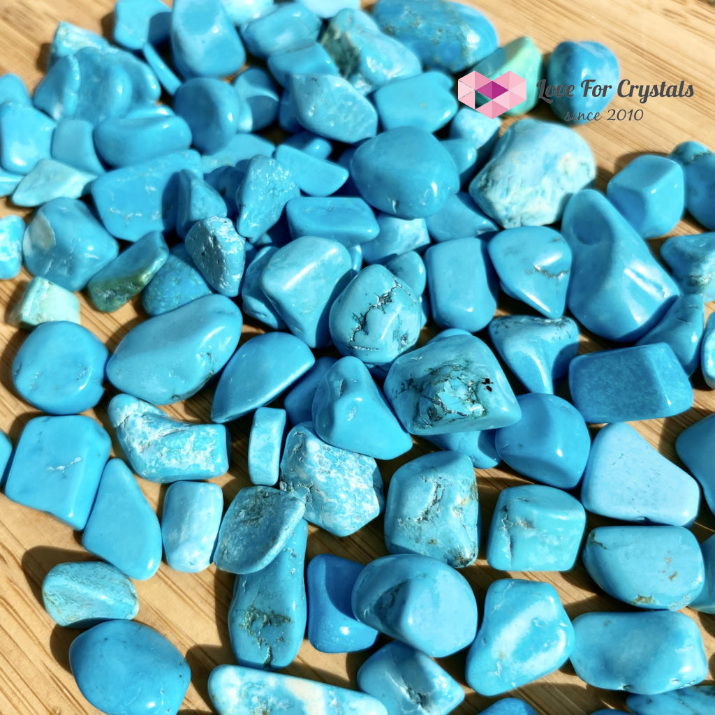 Blue Howlite (Dyed) Chips In A Pouch 100G Tumbled