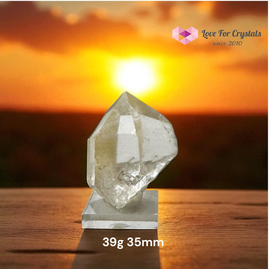 Golden Quartz Lemurian (Brazil) - RARE 39g 35mm Crystal Points