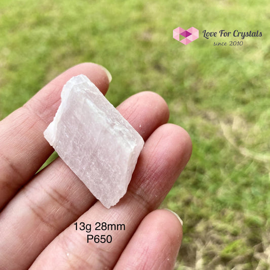 Pink Kunzite Raw (Aracuai Brazil)