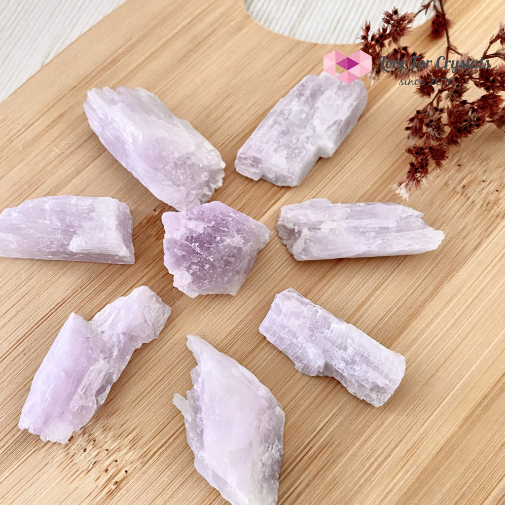 Pink Kunzite Raw (Aracuai Brazil)