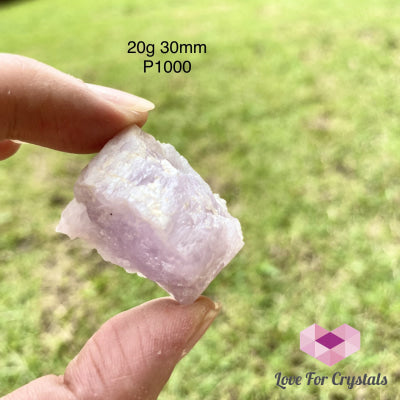 Pink Kunzite Raw (Aracuai Brazil)