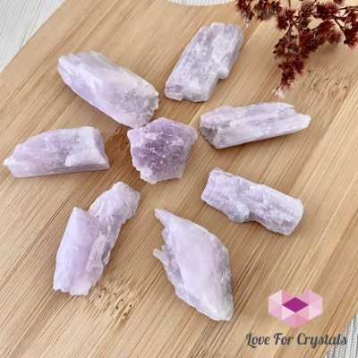 Pink Kunzite Raw (Aracuai Brazil)