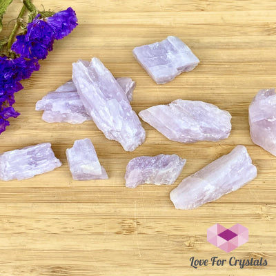 Pink Kunzite Raw (Aracuai Brazil)