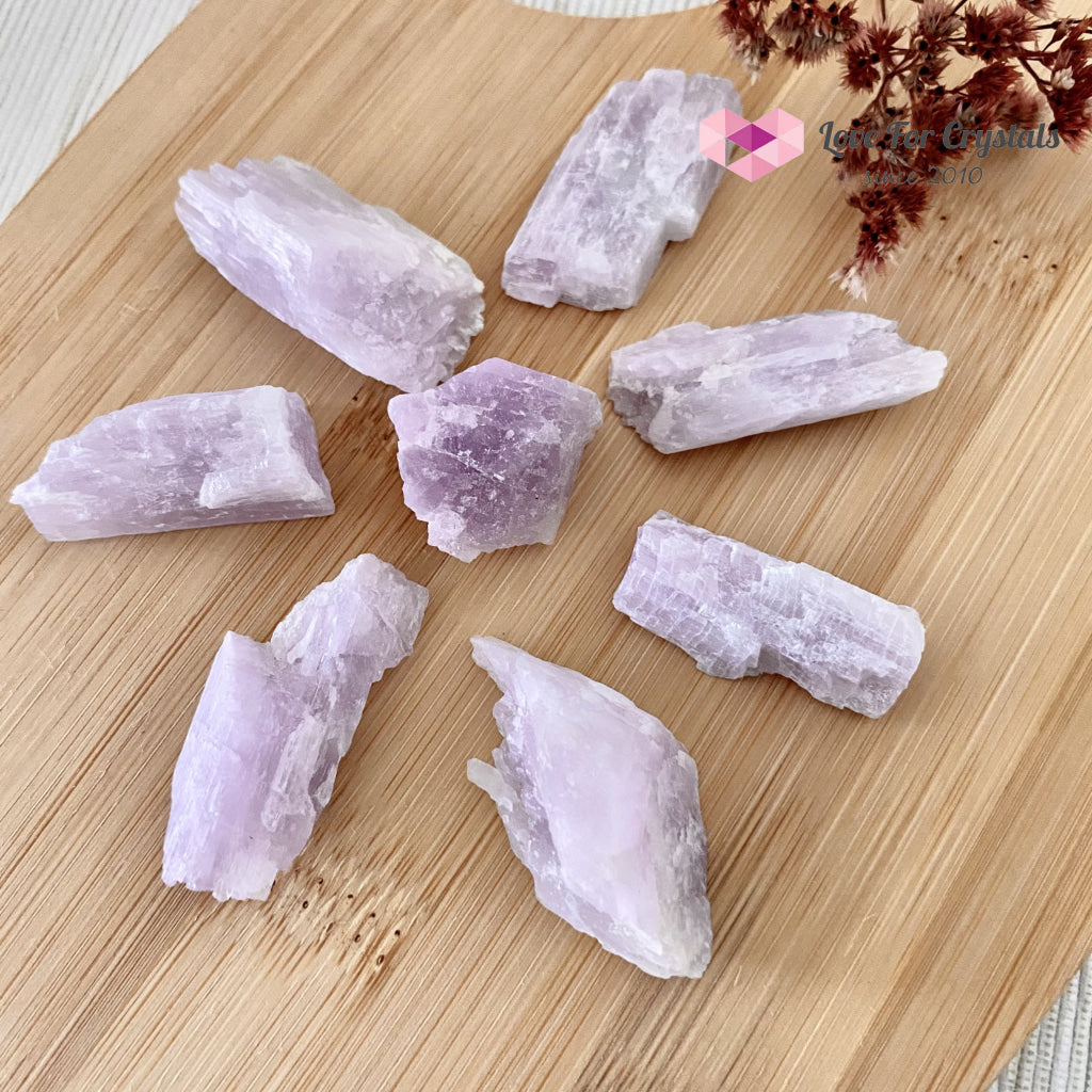 Pink Kunzite Raw (Aracuai Brazil)