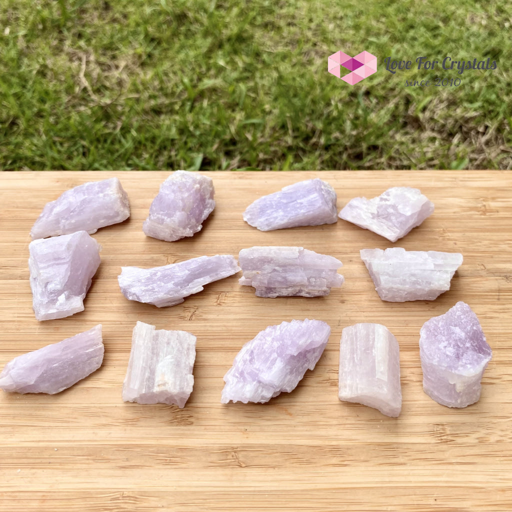 Pink Kunzite Raw (Aracuai Brazil)