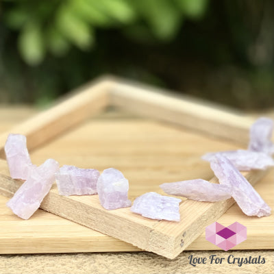 Pink Kunzite Raw (Aracuai Brazil)