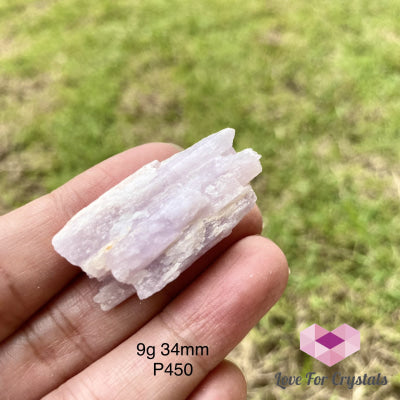 Pink Kunzite Raw (Aracuai Brazil)