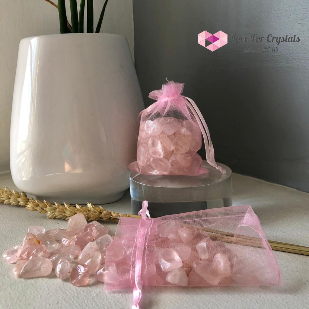 Rose Quartz Crystal Chips (100Gms)