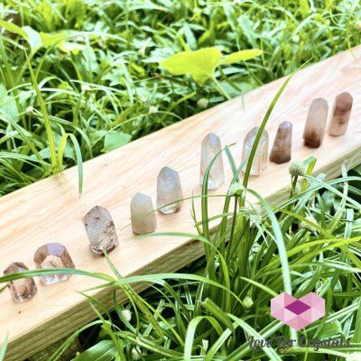 Rutilated Quartz Standing Mini Points