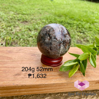 Yooperlite Sphere (Glowing Rock) 204g 52mm Sphere
